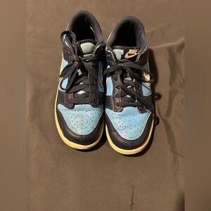 Nike Dunk Kids Sneakers in Blue and Navy